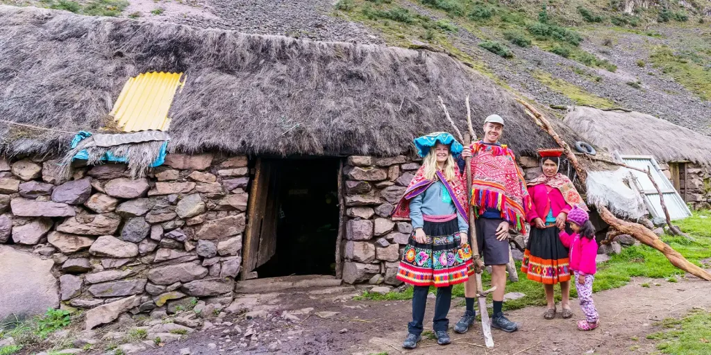 homestay trail lares peru