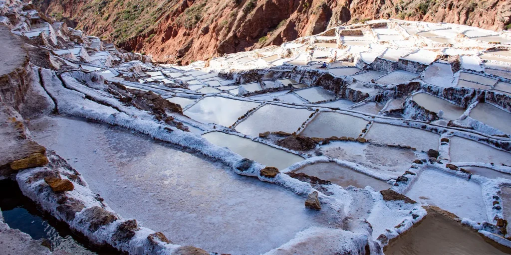 salt mines - sam travel peru