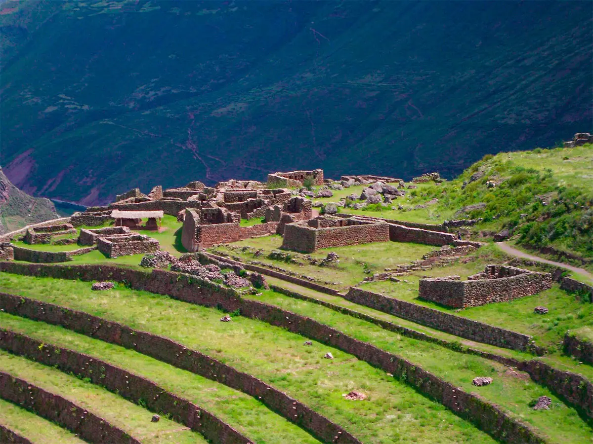 Neighborhoods  -  pisac ruins